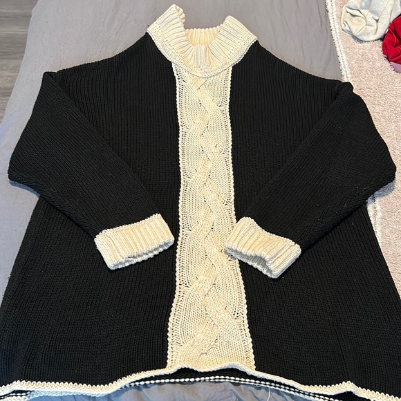 Black Venus Sweater Size 3X - Picture 1 of 2